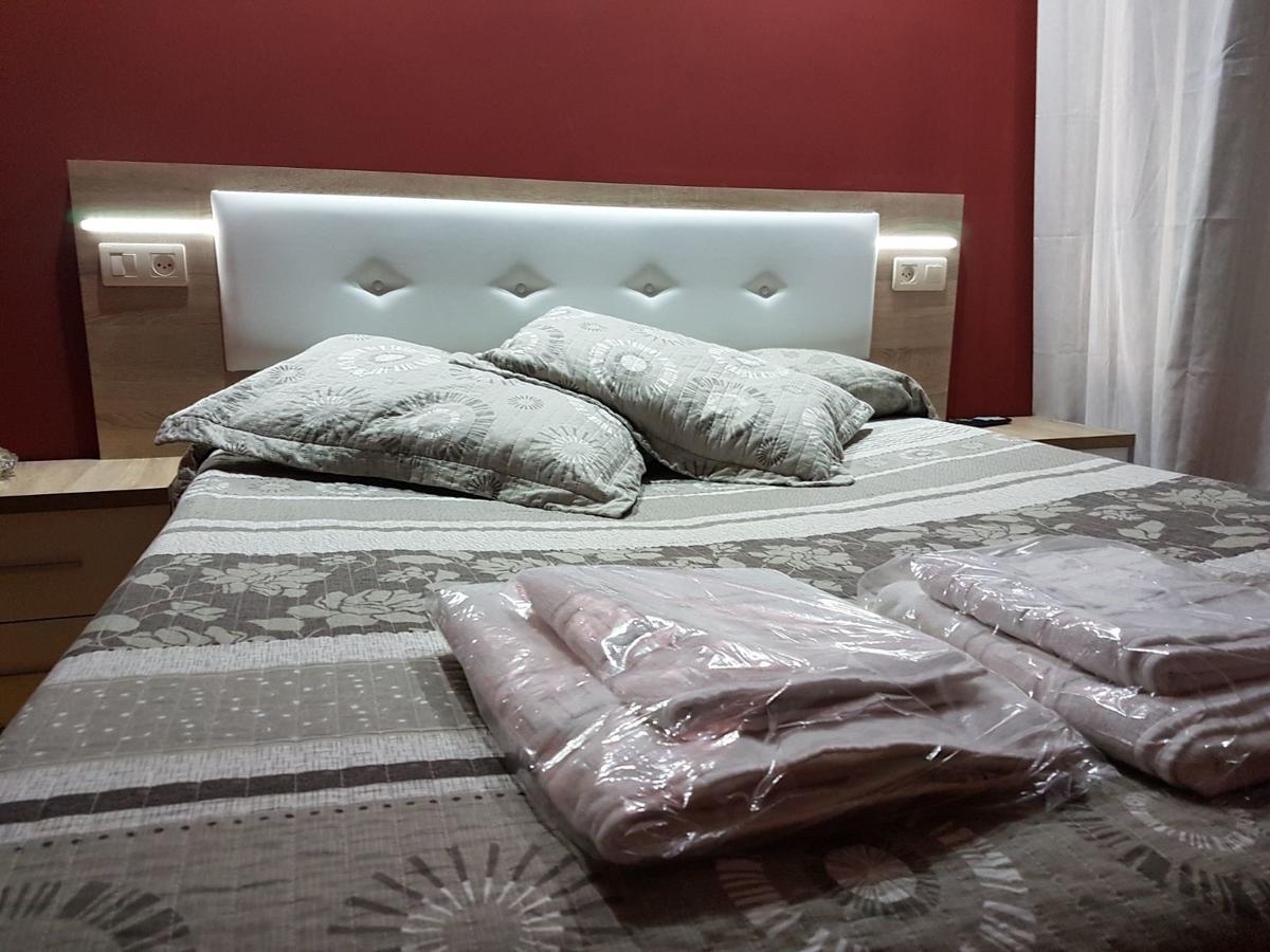 Hostal Los Nogales Cangas De Narcea Kültér fotó