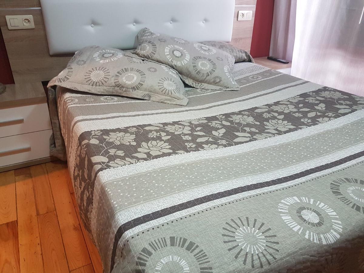 Hostal Los Nogales Cangas De Narcea Kültér fotó