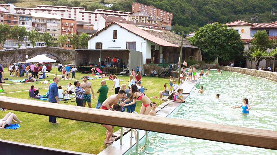 Hostal Los Nogales Cangas De Narcea Kültér fotó